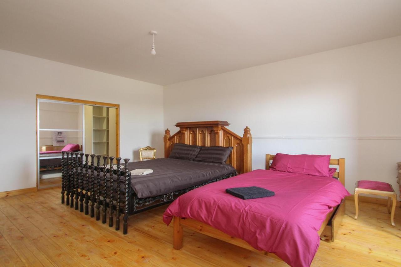 Apartamento Lavish 2 Bed Sleeps 5 Near Lanark Carstairs Exterior foto